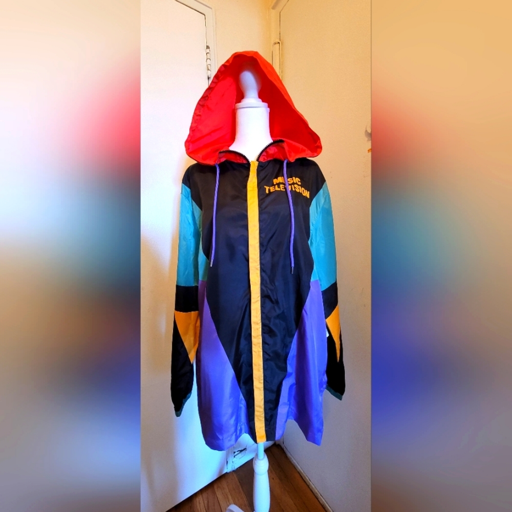 windbreaker. Unisex size medium. Brand new with tag
